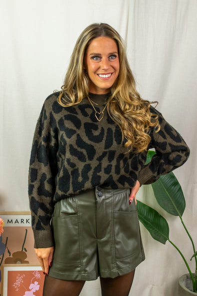 Elanor Pull - Dark Khaki