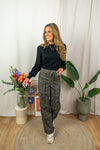 Lizza Pull - Black