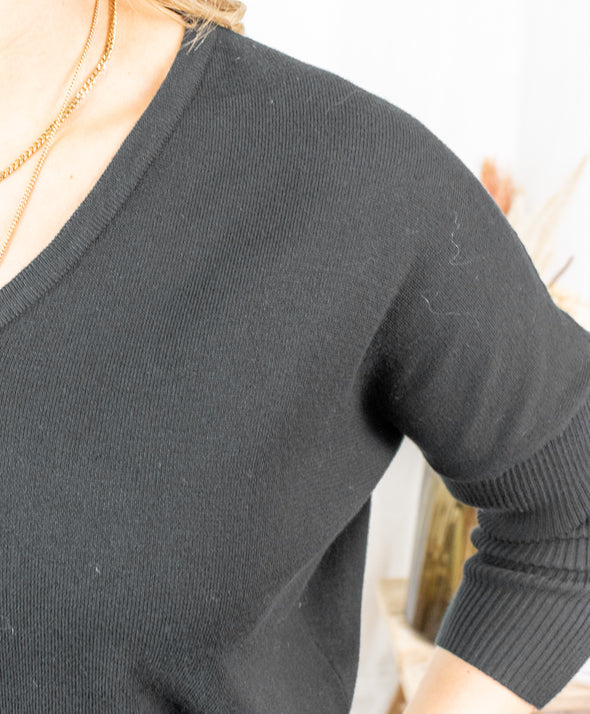 Mila V-neck Pullover - Black