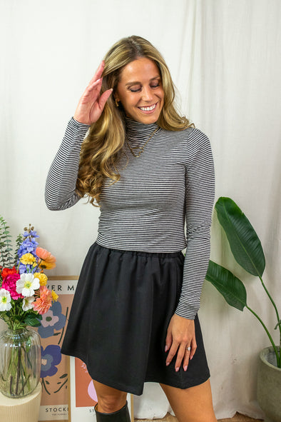 Alexandra Rollneck - Black
