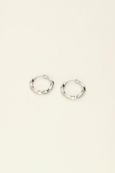 Basic gedraaide oorbellen - Zilver