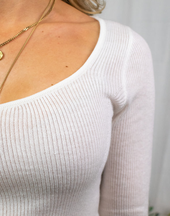 Teresa Pull - White